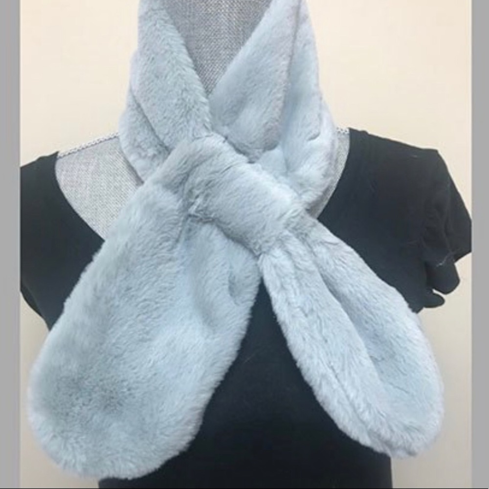Softest Faux Rabbit Scarf, NWT - Picture 2 of 7